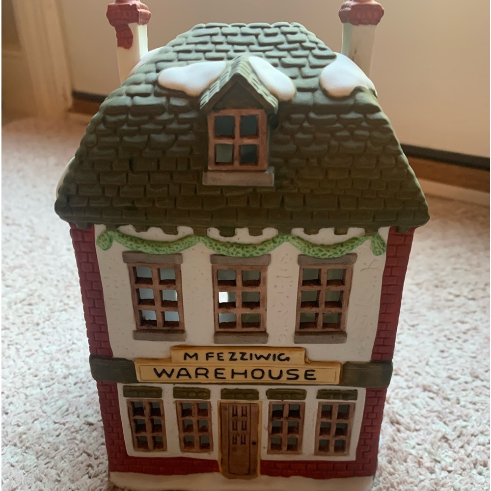 Dept 56, Dickens village Fezziwig’s Warehouse